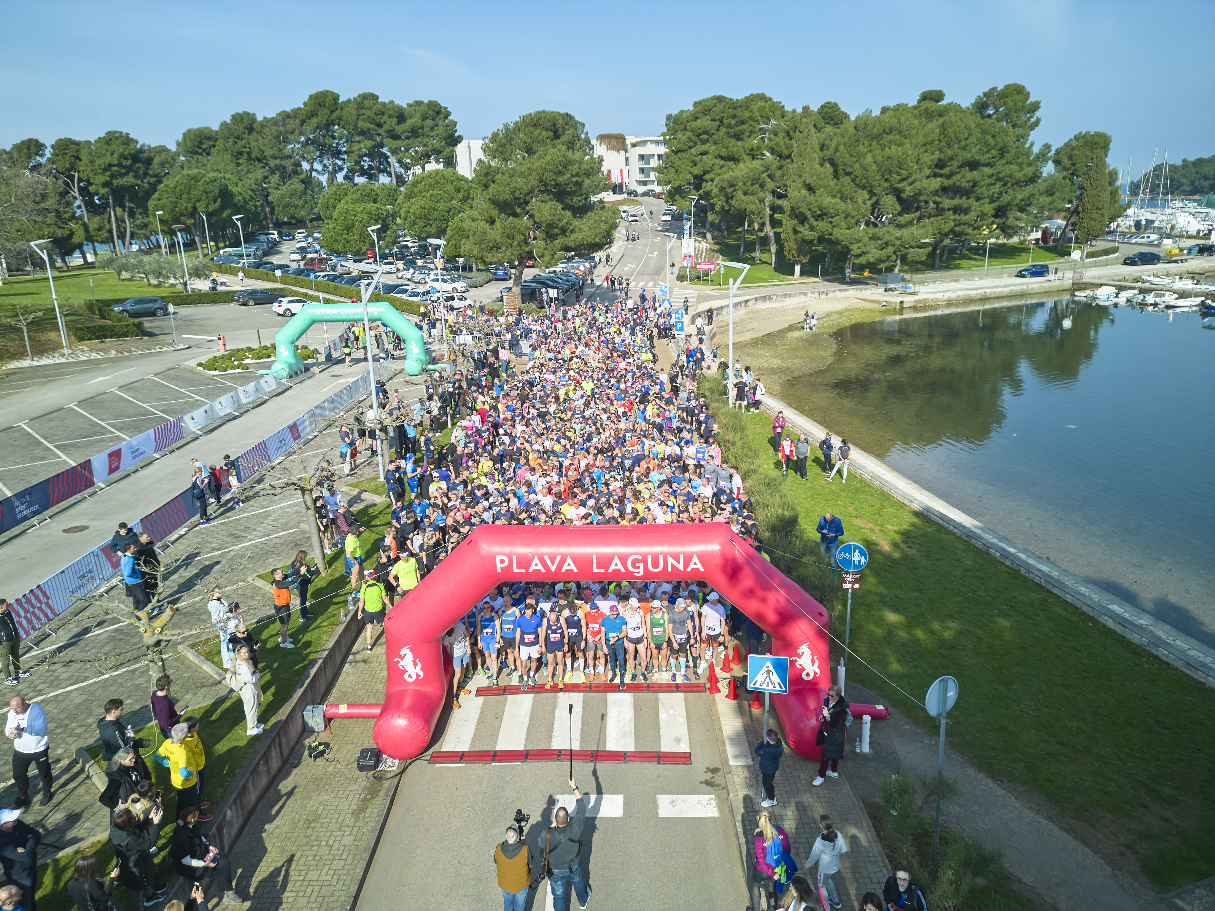 SUDJELOVALO VIŠE OD 1700 NATJECATELJA Pobjedu na Plava Laguna polumaratona u Poreču odnijeli Talijani